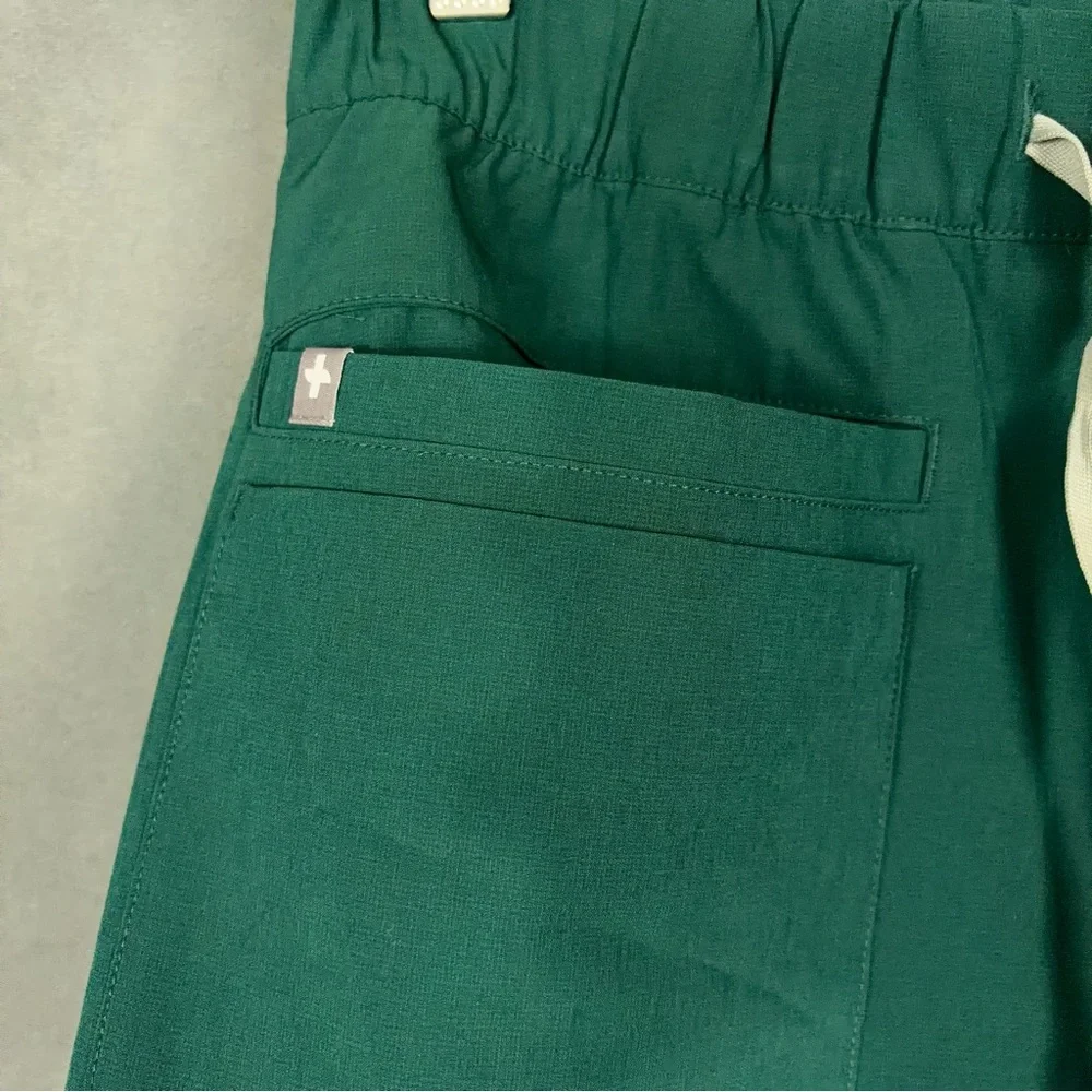 Figs Jogger‎ Scrub Pants Eco Cape Cargo Classic Mens Size Small Amazon Green NWT